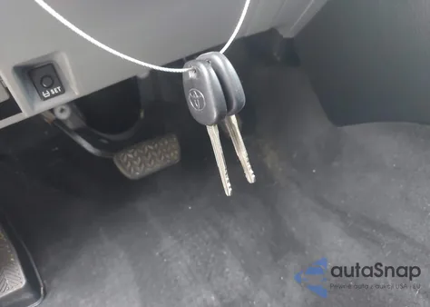 2015 Toyota Tacoma Base V6 из США, поврежденный, VIN 5TFMU4FN9FX030176